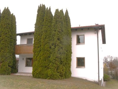 Geräumiges und gepflegtes Einfamilienhaus mit Doppelgarage