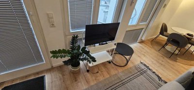 Möblierte 1-Zimmer-Erdgeschosswohnung mit eigenem Eingang und Terrasse