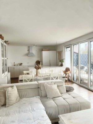 Helle 3-Zimmer Wohnung in Köln-Urbach