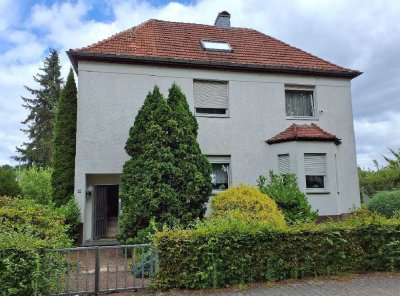 Großes Eckgrundstück (1.430 m²) – EFH mit Doppelgarage & Entwicklungspotenzial (Brackwede)