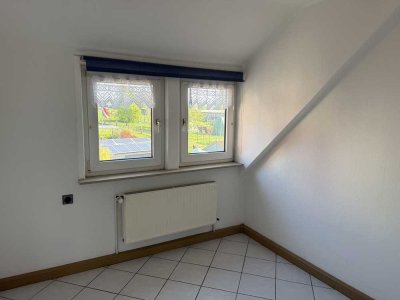 3-Zimmer-DG-Wohnung in Dassel/Sievershausen