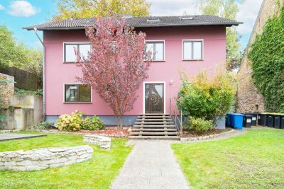 Seltene Gelegenheit!  2-3 Familienhaus mit großem Grundstück und idyllischem Garten