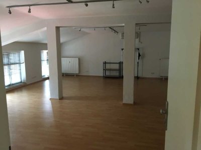 1-Zimmer Loft-Wohnung in der Düsseldorfer Altstadt