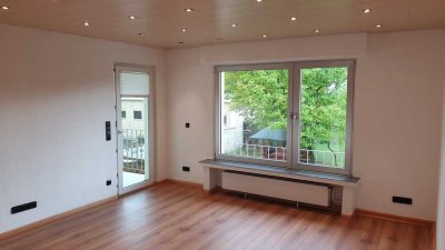 Rodenkirchen 2-Zimmer - EG Wohnung mit Sonnenloggia + Garten
