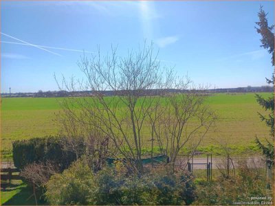 Ihr Neues Zuhause, Haus mit ganz viel Platz, sonnige ruhige Lage mit Blick aufs Feld