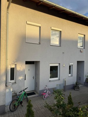 Reihenhaus zu Vermieten von Privat