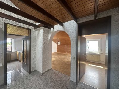 *Kaufen statt mieten* 3-Zimmer-Dachgeschoss-Wohnung in bester und ruhiger Wohnlage