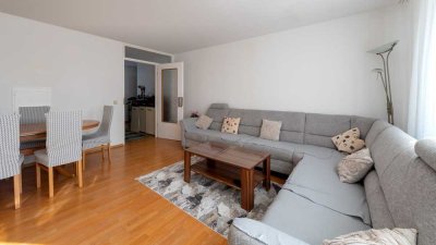 Moderne 3-Zimmer-Wohnung mit Balkon und Blick über die Dächer