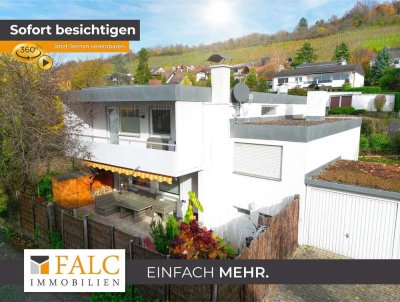 Einfamilienhaus mit Indoor-Pool und Sauna in Hanglage