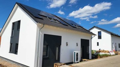 Erstbezugs-Doppel-Haushälfte im Neubaugebiet Ranstadt Ober-Mockstadt – Modernes Wohnen im Grünen