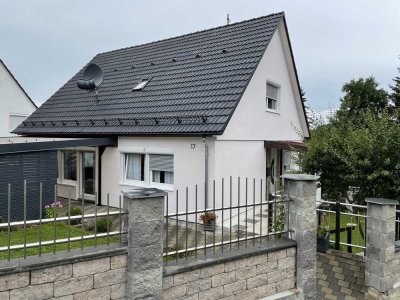 Einfamilienhaus mit Anliegerwohnung -Haus in Münsingen