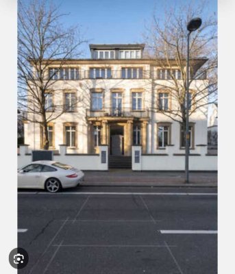 Villa am Stadtwaldgürtel ! Stilvolle 2-Zimmer Wohnung mit Balkon mitten in Lindenthal