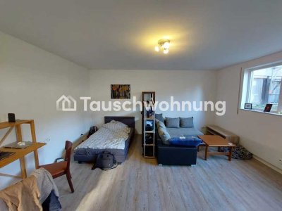 Tauschwohnung: Couple moving in together