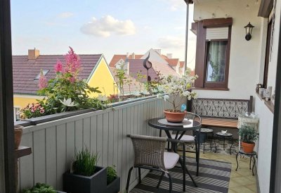 Modernisierte 3 Zimmer Wohnung mit 80 m², Balkon und Garage