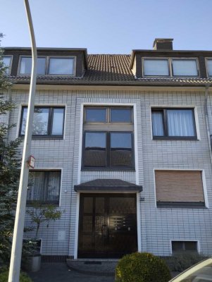 Gepflegte und helle  3-Raum-Wohnung in Duisburg - Huckingen