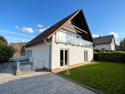 Sofort einziehen!! Geräumiges und helles Haus in ruhiger Seitenstraße von Erlenbach