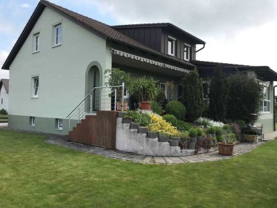 Gepflegtes Zweifamilienhaus in Teublitz-Katzdorf