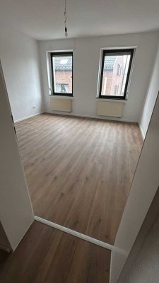 Modern renovierte 3-Zimmer-Wohnung mit neuer Einbauküche - Nähe Köln