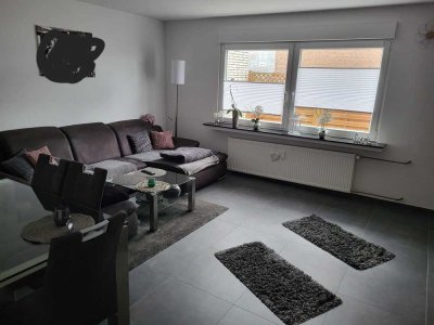 LUXUS 3,5-Zimmer Wohnung mit Terrasse in Schmachtendorf.  Wohnung kernsaniert mit Rolläden.