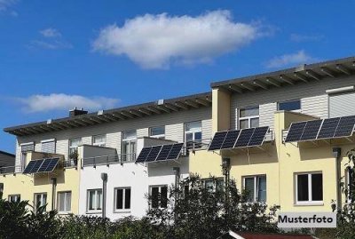 +++ Reihenhausanlage mit Stellplätzen +++