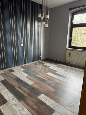 120 m² | 5 Zimmer | 2 Bäder | Viel Platz statt Perfektion