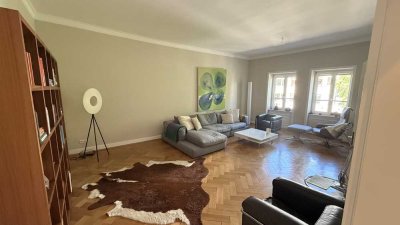 Exklusive 4-Zimmer-Altbauwohnung in Westend-Bestlage | Ab 01.01.2026