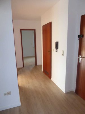 Lichtdurchflutete 3 Zimmer-Whg.  in gepflegten Mehrfamilienhaus  - Maintal-Bischofsheim/ Ffm -Ost