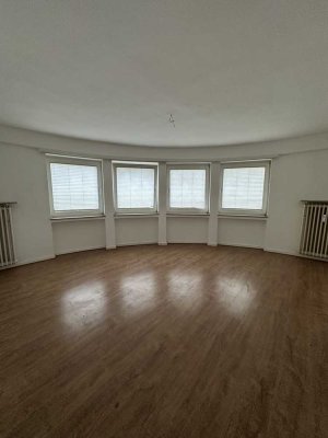 Schöne 4 Zimmer Wohnung zu vermieten