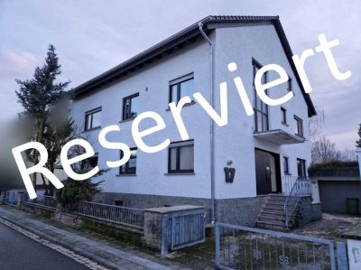 *Reserviert* Zweifamilienhaus mit viel Platz in guter Lage