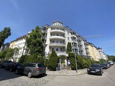 Ab 01.08. * 2 Zimmerwohnung in Neuhausen *WG geeignet* Terrasse