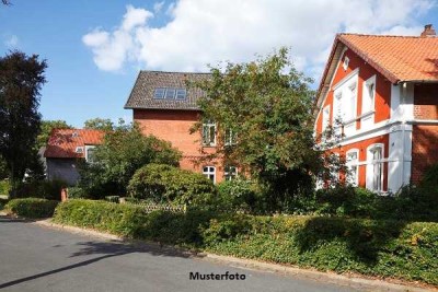 Einfamilienhaus mit verschiedenen Nutzungsmöglichkeiten - provisionsfrei