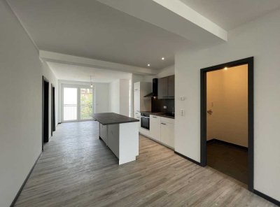 Exklusive 3,5 Zimmer-Wohnung, mit EBK, Balkonen, zentral in Offenbach,  ab Dezember 2025