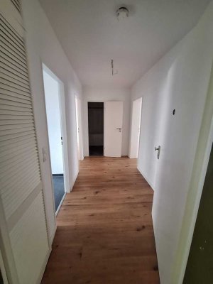 2 Raum Wohnung mit Balkon in ruhiger Lage