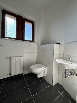 Erstbezug nach Sanierung - Großzügige 2-Raumwohnung in Zwickau-Nord inkl. EBK