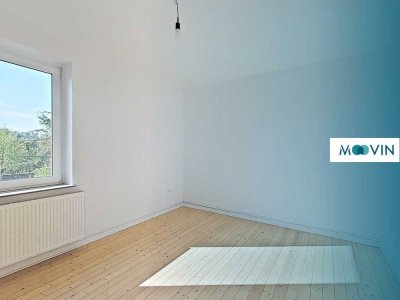 Renovierte 2-Zimmer-Wohnung mit Badewanne und viel Lichteinfall
