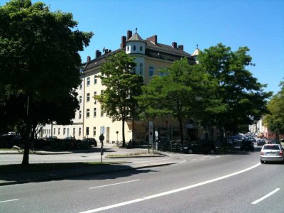 Gepflegte 2 Zimmerwohnung direkt am Kolumbusplatz