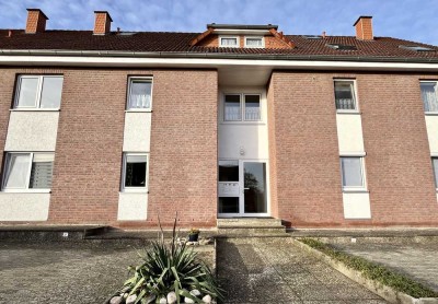 Vermieten oder selbst einziehen: Gepflegte, helle 3 Zi.-ETW im 1. OG in GF-Kästorf mit Balkon + EP