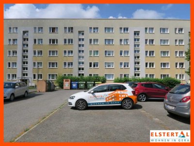 Komplett sanierte Wohnung im Grünen // West-Balkon // Tageslichtbad mit Wanne // Ruhige Lage!