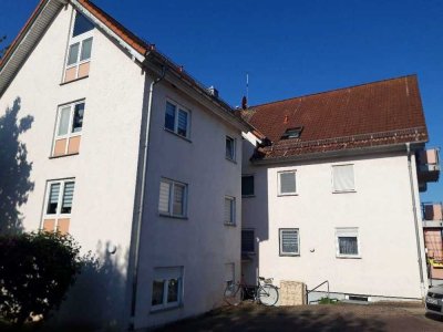Barrierefreie 2-Zimmer-Wohnung mit Balkon und Stellplatz - Gebotsverfahren - !