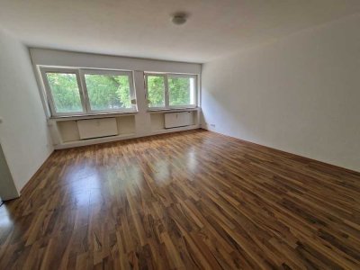 Großzügig und hell: 3-Zimmer-Wohnung in ruhiger Lage