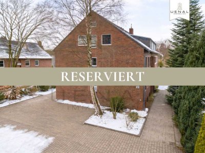 RESERVIERT: Wilhelmshaven: Großzügige Dachgeschosswohnung mit hohem Gestaltungspotenzial!