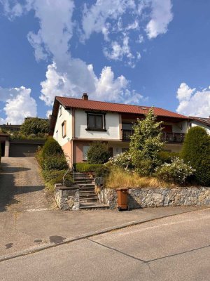Charmantes Einfamilienhaus mit Einliegerwohnung in Schwaigern