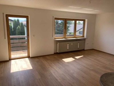 Renovierte 2,5-Zimmer-Wohnung mit Balkon in Breitbrunn am Chiemsee