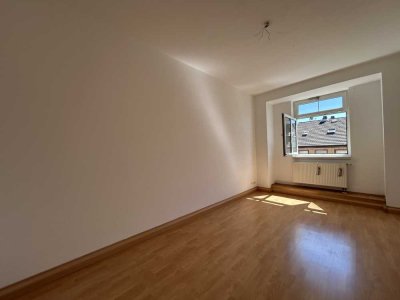 Helle 2-Raum-Wohnung mit Balkon in Ludwigshafen am Rhein
