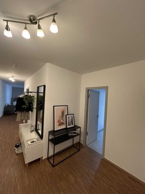 Lichtdurchflutet 2.Zimmerwohnung mit Loggia