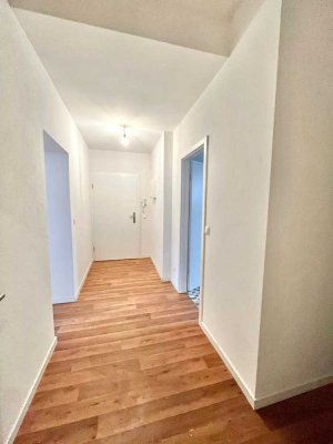 Hochwertig sanierte 2-Zimmer Wohnung sucht neue Mieter!