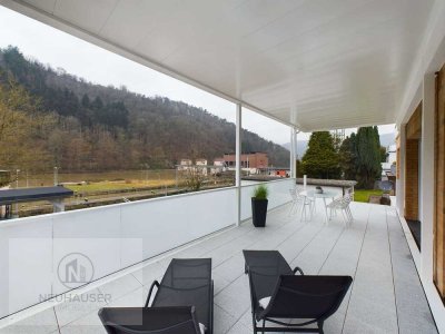 Barrierefreie Wohnung mit Terrasse und Garten am Neckar mit sensationellem Blick
