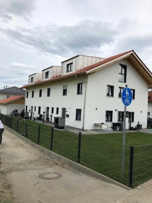 Ansprechendes und neuwertiges 4 Zimmer-Reihenmittelhaus mit gehobener Innenausstattung in Schechen