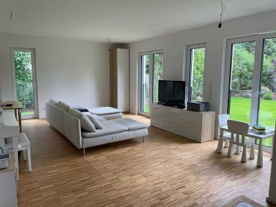 Bonn-Rüngsdorf – Stilvolle Neubauwohnung mit großer Terrasse in ruhiger Bestlage