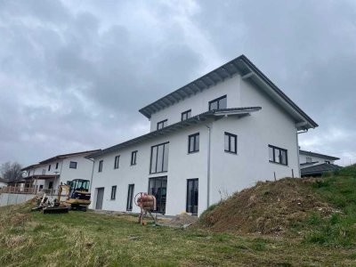 Erstbezug nach Neubau! Großzügiges Einfamilienhaus mit Bergblick – 220 m² Wohnfläche, 4 Schlafzimmer